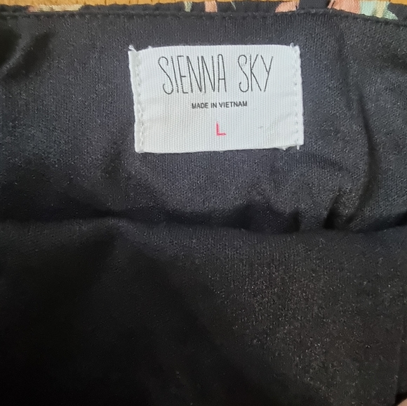 Sienna Sky Ladies Romper - Picture 11 of 11